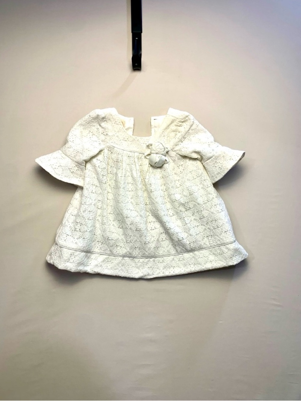 Vintage Laura Ashley Girls 2T White Lace Cottagecore Dress Flutter Sleeve